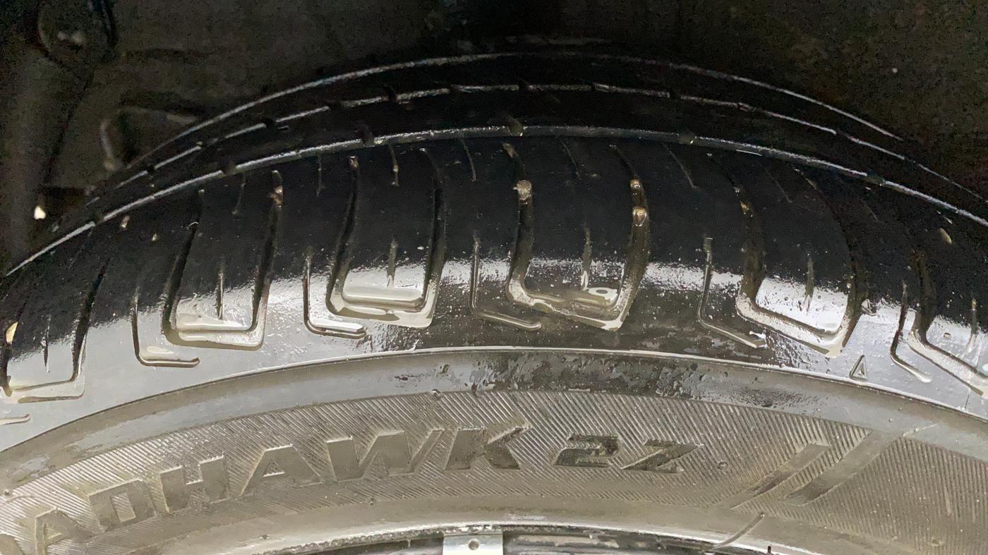 2021 KIA SONET HTK PLUS 1.5 AT, Diesel, Automatic, 83,760 km, Right Rear Tyre Tread