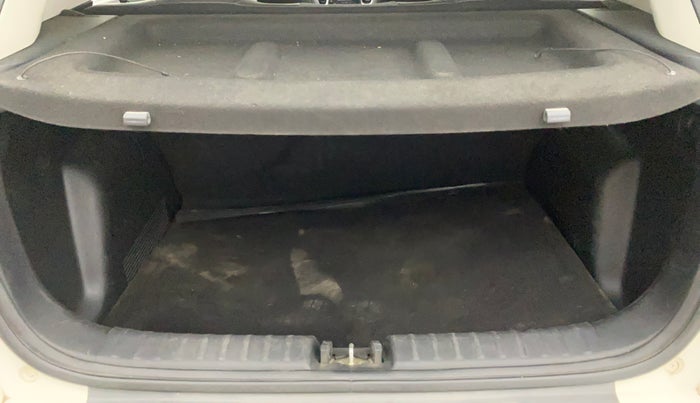 2021 KIA SONET HTK PLUS 1.5 AT, Diesel, Automatic, 83,619 km, Boot Inside