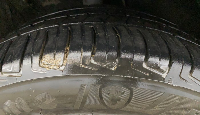 2021 KIA SONET HTK PLUS 1.5 AT, Diesel, Automatic, 83,619 km, Right Front Tyre Tread