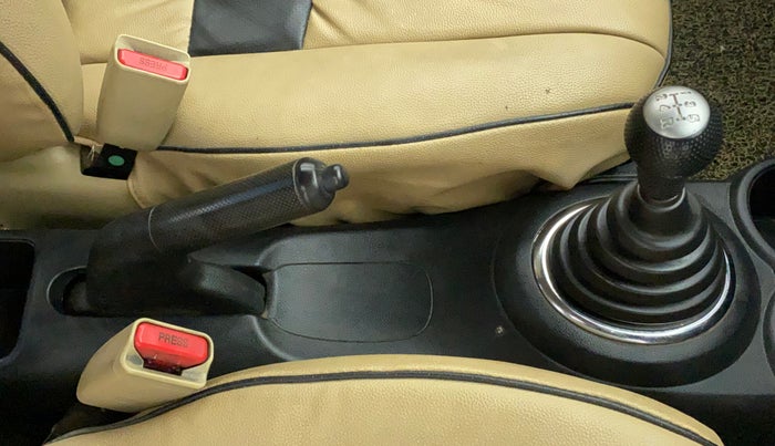 2013 Honda Amaze 1.2L I-VTEC VX, Petrol, Manual, 62,543 km, Gear Lever
