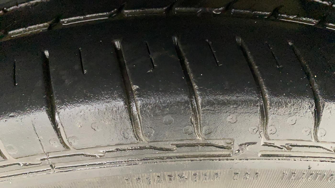 2020 MG HECTOR PLUS SHARP 1.5 PETROL TURBO DCT 6-STR, Petrol, Automatic, 47,361 km, Left Rear Tyre Tread