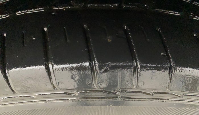 2020 MG HECTOR PLUS SHARP 1.5 PETROL TURBO DCT 6-STR, Petrol, Automatic, 47,294 km, Right Front Tyre Tread