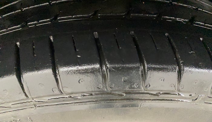 2020 MG HECTOR PLUS SHARP 1.5 PETROL TURBO DCT 6-STR, Petrol, Automatic, 47,294 km, Right Rear Tyre Tread