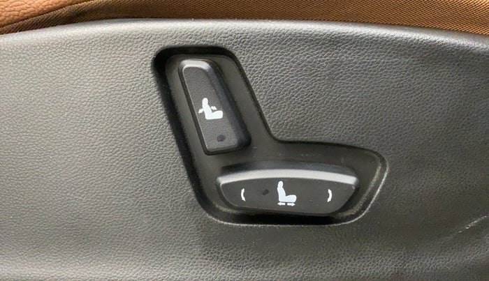 2020 MG HECTOR PLUS SHARP 1.5 PETROL TURBO DCT 6-STR, Petrol, Automatic, 47,294 km, Driver Side Adjustment Panel