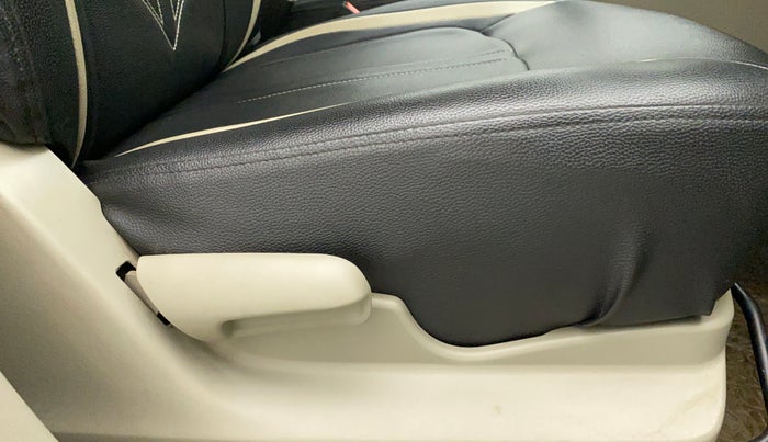 2015 Maruti Celerio VXI, Petrol, Manual, 9,040 km, Driver Side Adjustment Panel