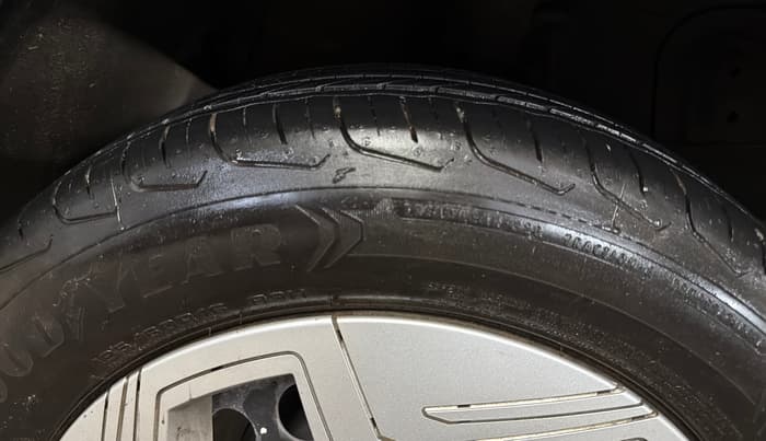 2024 Tata NEXON SMART+ 1.2 PETROL, CNG, Manual, 16,614 km, Left Rear Tyre Tread