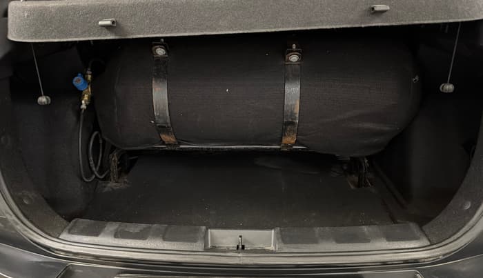 2024 Tata NEXON SMART+ 1.2 PETROL, CNG, Manual, 16,614 km, Boot Inside