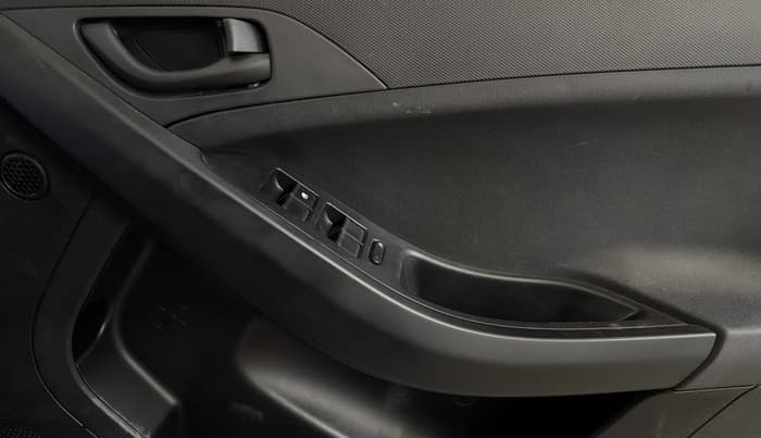 2024 Tata NEXON SMART+ 1.2 PETROL, CNG, Manual, 16,614 km, Driver Side Door Panels Control