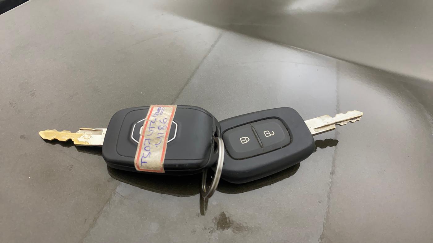 2019 Renault Kwid RXT 1.0 AMT (O), Petrol, Automatic, 45,623 km, Key Close Up