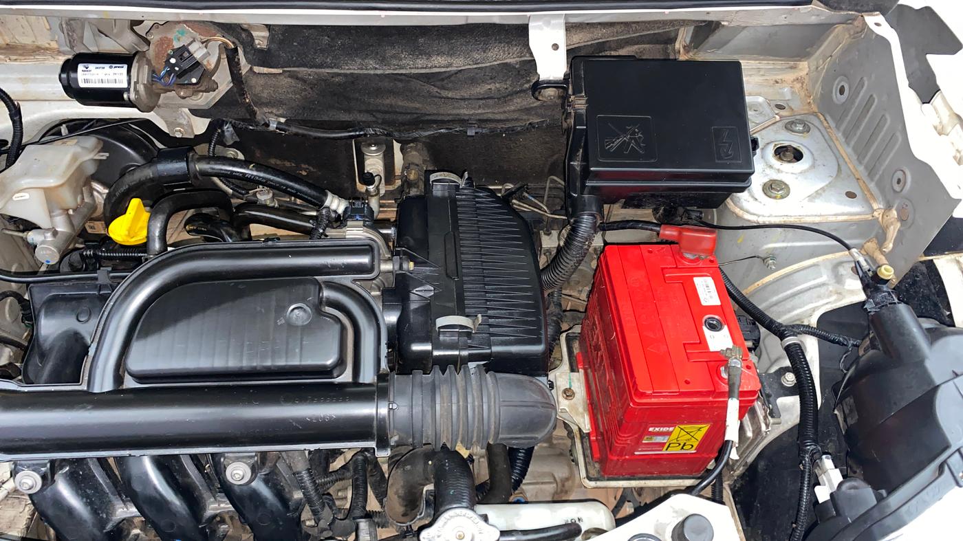 2019 Renault Kwid RXT 1.0 (O), Petrol, Manual, 63,386 km, Engine View - Left