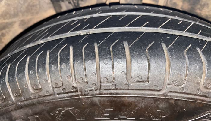 2019 Renault Kwid RXT 1.0 (O), Petrol, Manual, 63,386 km, Right Front Tyre Tread