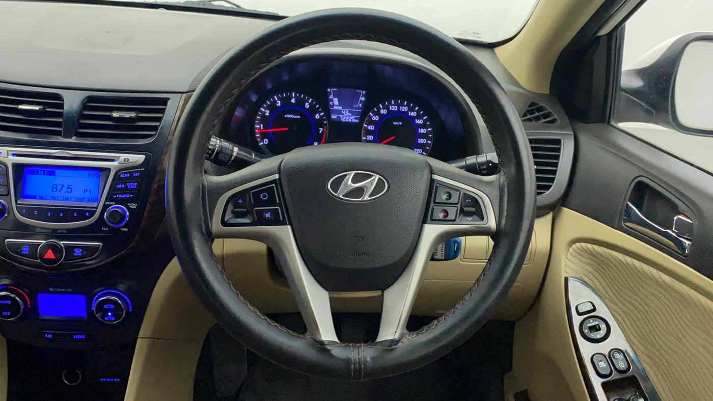 2014 Hyundai Verna FLUIDIC 1.6 VTVT SX, Petrol, Manual, 72,116 km, Steering Wheel Close Up
