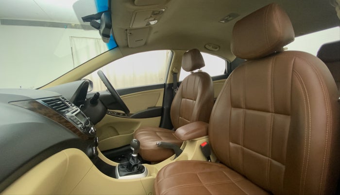 2014 Hyundai Verna FLUIDIC 1.6 VTVT SX, Petrol, Manual, 72,116 km, Right Side Front Door Cabin