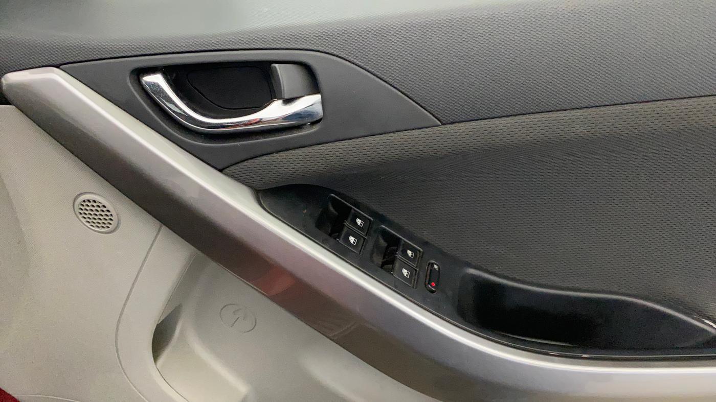 2017 Tata NEXON XZ PLUS PETROL, Petrol, Manual, 16,937 km, Driver Side Door Panels Control