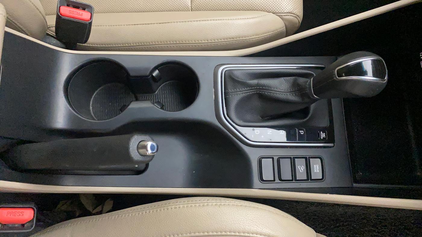 2019 Hyundai Tucson GL (O) 2WD AT PETROL, Petrol, Automatic, 1,14,846 km, Gear Lever