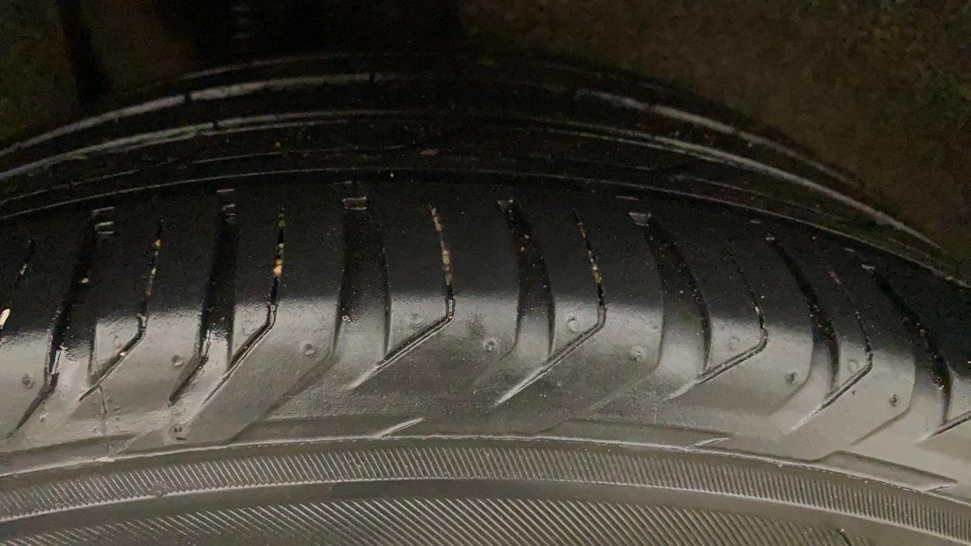 2019 Hyundai Tucson GL (O) 2WD AT PETROL, Petrol, Automatic, 1,14,846 km, Right Rear Tyre Tread