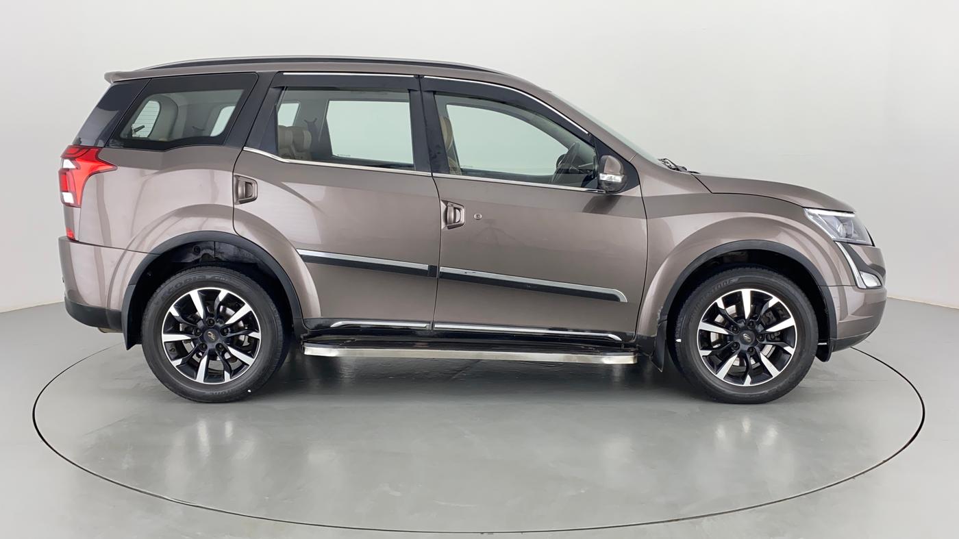 2019 Mahindra XUV500 W11 (O) AT, Diesel, Automatic, 57,685 km, Right Side View