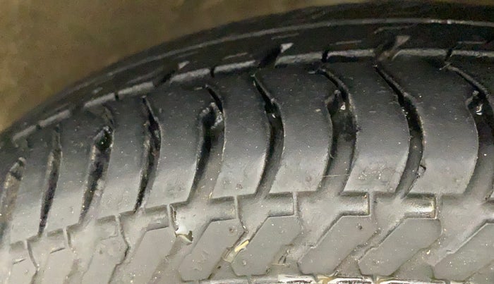 2013 Maruti Alto K10 VXI, Petrol, Manual, 47,195 km, Right Front Tyre Tread