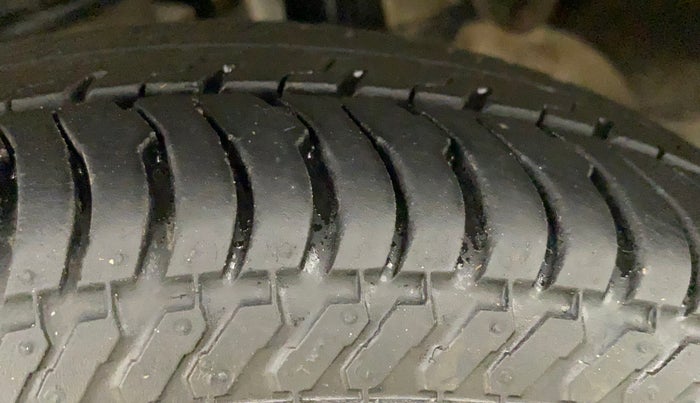 2013 Maruti Alto K10 VXI, Petrol, Manual, 47,195 km, Right Rear Tyre Tread