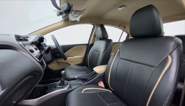 2014 Honda City SV MT PETROL, Petrol, Manual, 30,607 km, Right Side Front Door Cabin