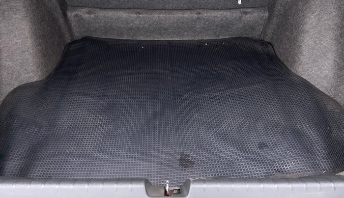 2014 Honda City SV MT PETROL, Petrol, Manual, 30,607 km, Boot Inside