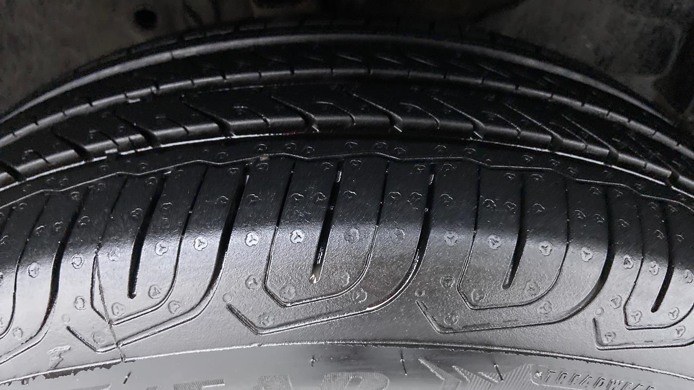 2014 Honda City SV MT PETROL, Petrol, Manual, 30,607 km, Right Front Tyre Tread