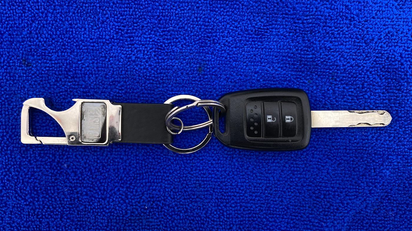 2014 Honda City SV MT PETROL, Petrol, Manual, 30,607 km, Key Close Up