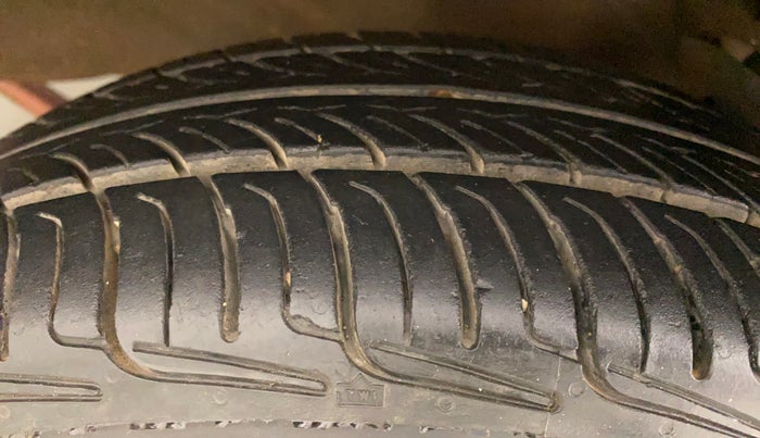 2010 Maruti Alto K10 LXI, Petrol, Manual, 45,370 km, Left Front Tyre Tread
