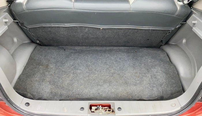 2010 Maruti Alto K10 LXI, Petrol, Manual, 45,370 km, Dicky (Boot door) - Parcel tray missing