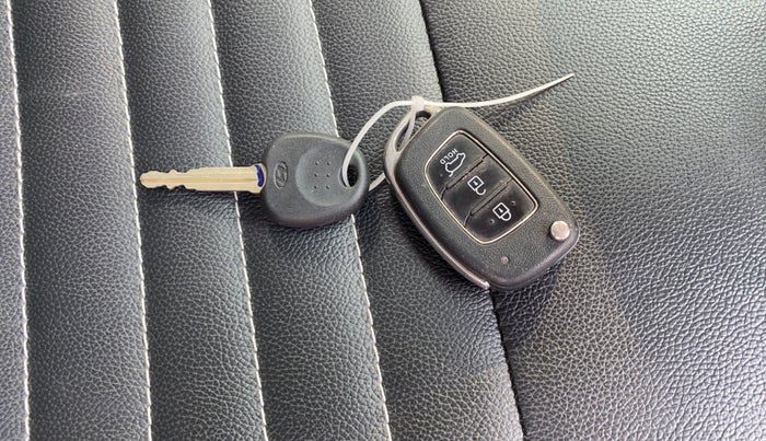 2018 Hyundai Elite i20 SPORTZ 1.2, Petrol, Manual, 75,503 km, Key Close Up