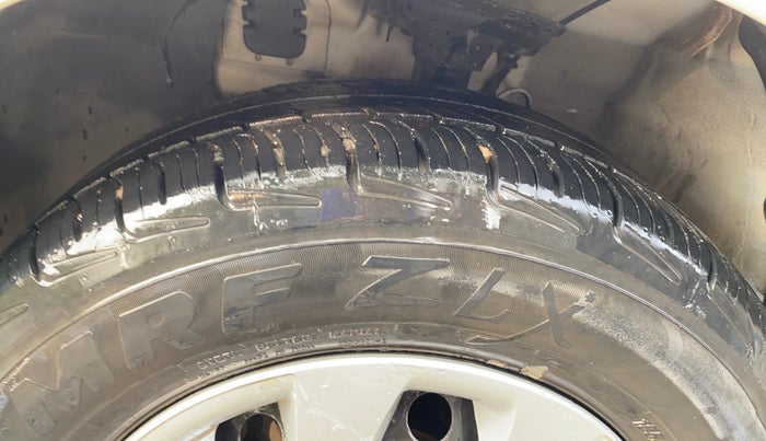 2018 Hyundai Elite i20 SPORTZ 1.2, Petrol, Manual, 75,503 km, Left Front Tyre Tread