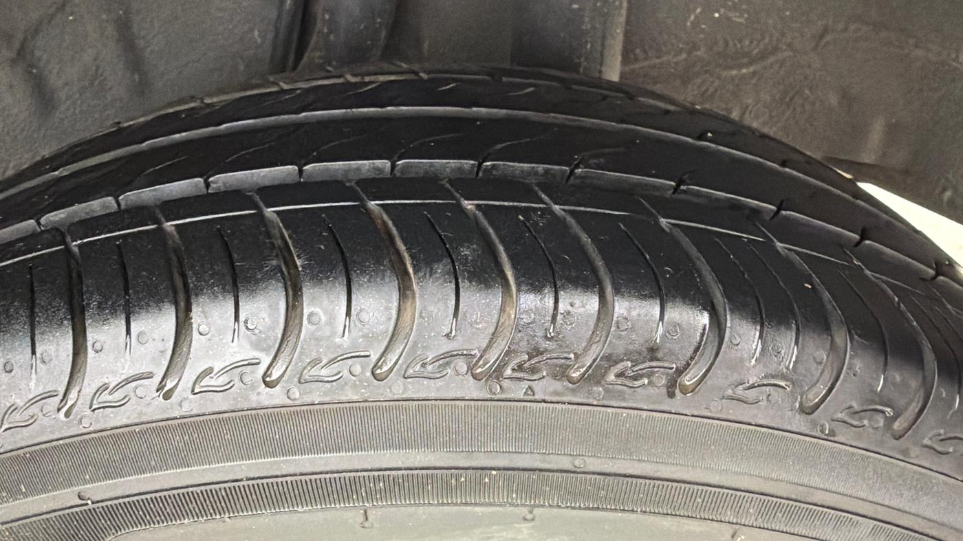 2022 Honda Amaze 1.2L I-VTEC VX CVT, Petrol, Automatic, 8,298 km, Left Rear Tyre Tread