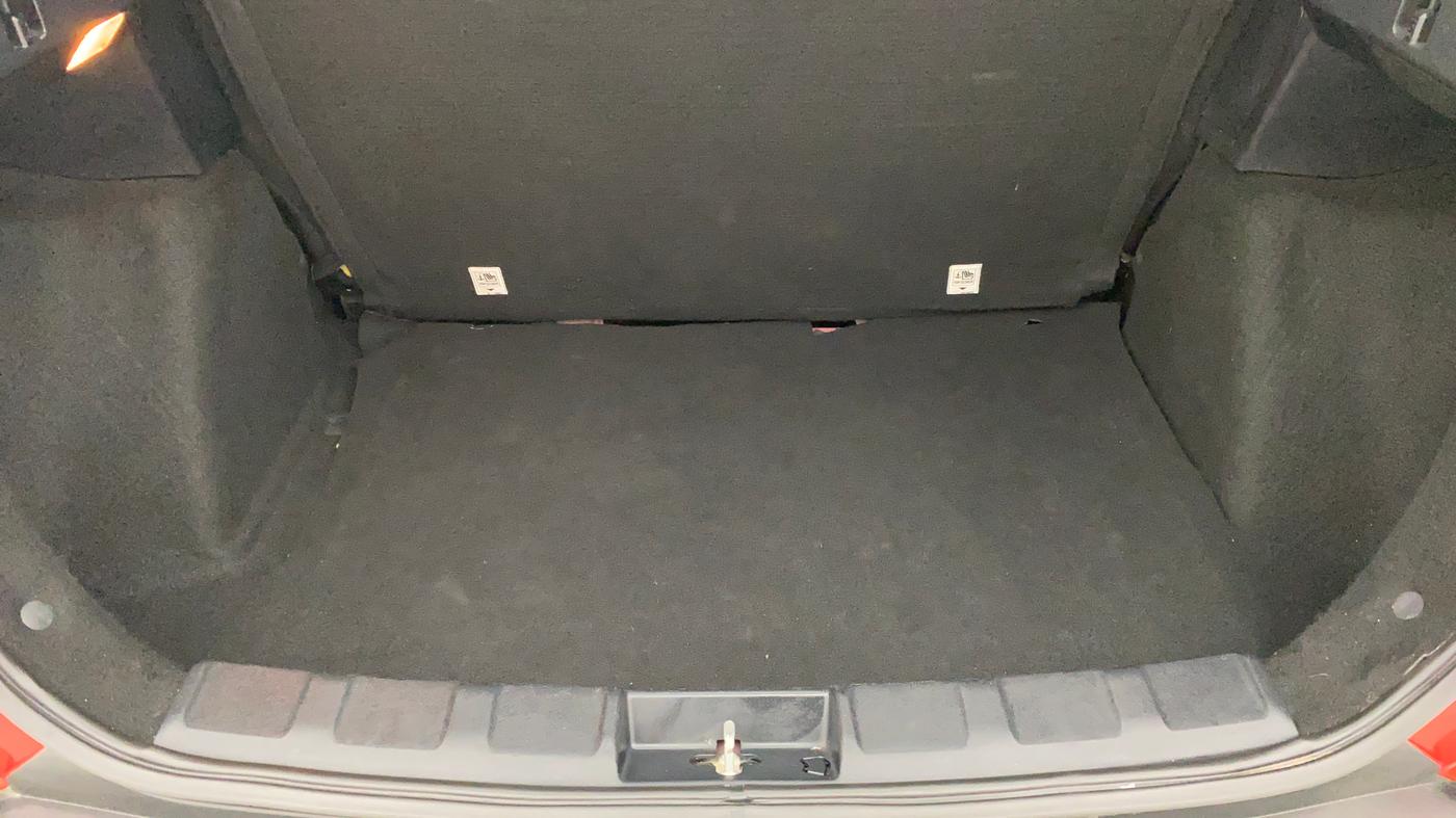 2020 Tata NEXON XM SUNROOF 1.2 RTN, Petrol, Manual, 27,665 km, Boot Inside