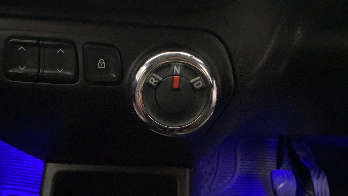 2018 Renault Kwid RXT 1.0 AMT, Petrol, Automatic, 56,942 km, Gear Lever