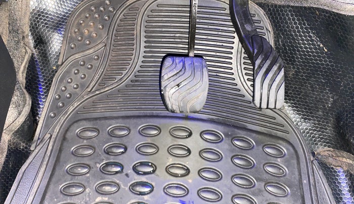 2018 Renault Kwid RXT 1.0 AMT, Petrol, Automatic, 56,942 km, Pedals