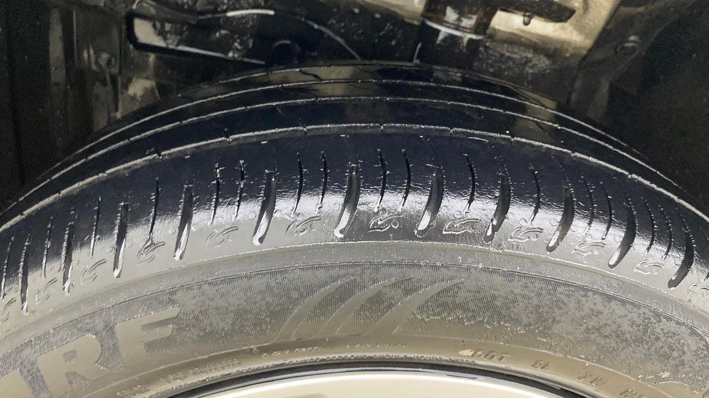 2022 Maruti Vitara Brezza VXI, Petrol, Manual, 24,938 km, Left Front Tyre Tread