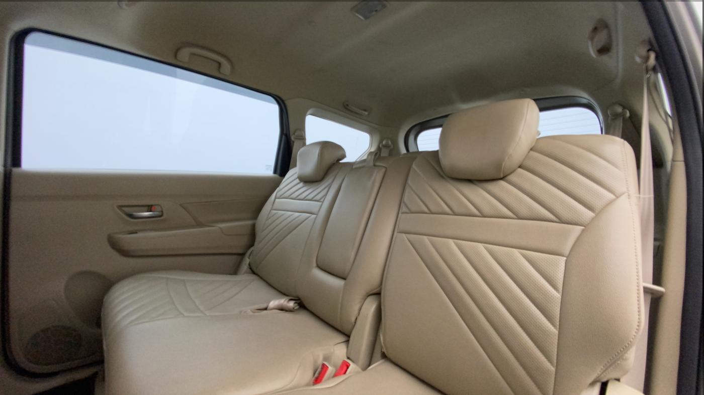 2018 Maruti Ertiga ZXI SHVS, Petrol, Manual, 26,180 km, Right Side Rear Door Cabin