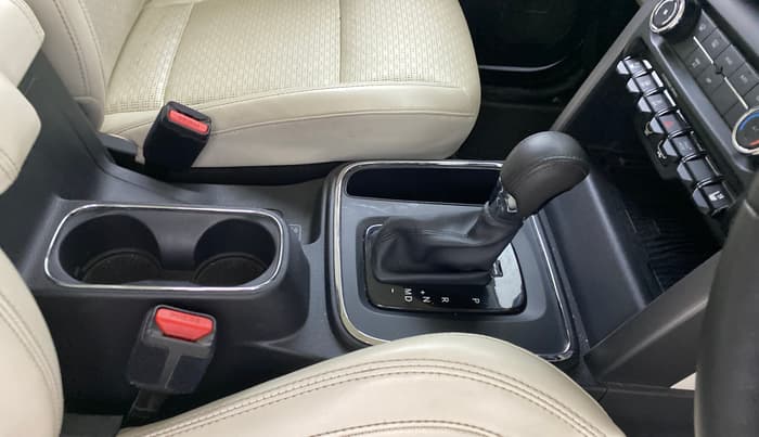 2025 Mahindra Thar Roxx  AX7 L Petrol AT 2WD, Petrol, Automatic, 29,898 km, Gear Lever