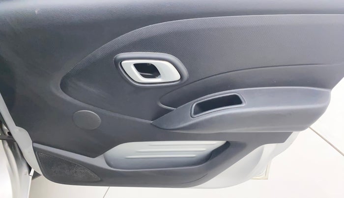 2018 Datsun Redi Go T(O) 1.0 AMT, Petrol, Automatic, 58,960 km, Driver Side Door Panels Control