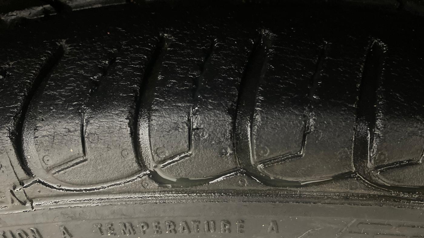2019 Ford Ecosport TITANIUM + 1.5L PETROL AT, Petrol, Automatic, 32,034 km, Right Front Tyre Tread