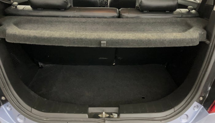 2015 Maruti Wagon R 1.0 VXI, Petrol, Manual, 28,879 km, Boot Inside