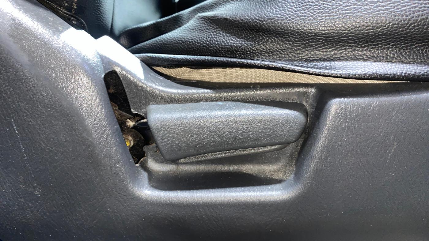 2015 Maruti Alto K10 VXI AMT, Petrol, Automatic, 58,656 km, Driver Side Adjustment Panel