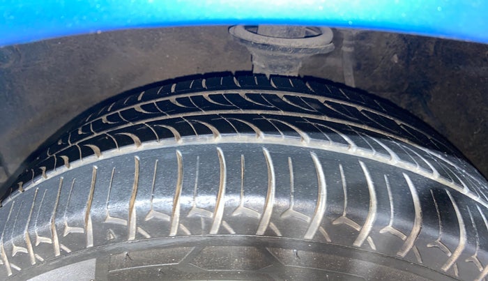 2015 Maruti Alto K10 VXI AMT, Petrol, Automatic, 58,656 km, Left Front Tyre Tread