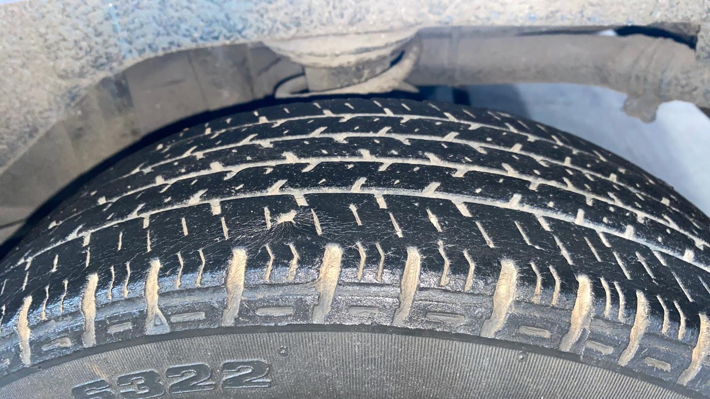 2015 Maruti Alto K10 VXI AMT, Petrol, Automatic, 58,656 km, Left Rear Tyre Tread