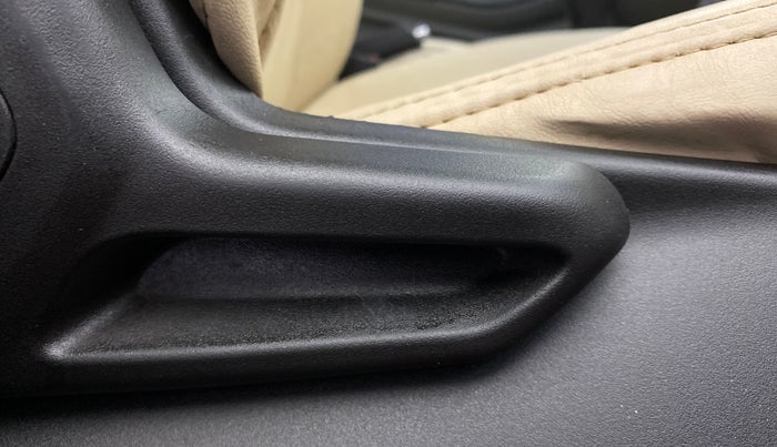 2021 Tata Tiago XT PETROL, Petrol, Manual, 32,484 km, Driver Side Adjustment Panel