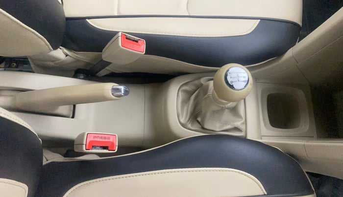 2014 Maruti Swift Dzire VXI, Petrol, Manual, 68,309 km, Gear Lever