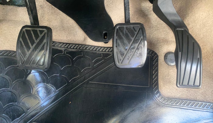 2014 Maruti Swift Dzire VXI, Petrol, Manual, 68,309 km, Pedals