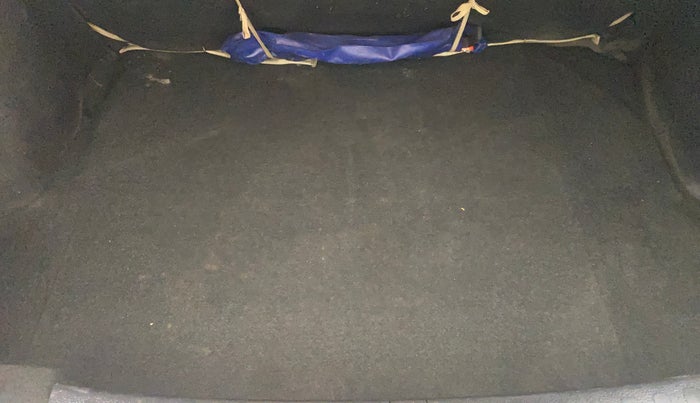 2014 Maruti Swift Dzire VXI, Petrol, Manual, 68,309 km, Boot Inside