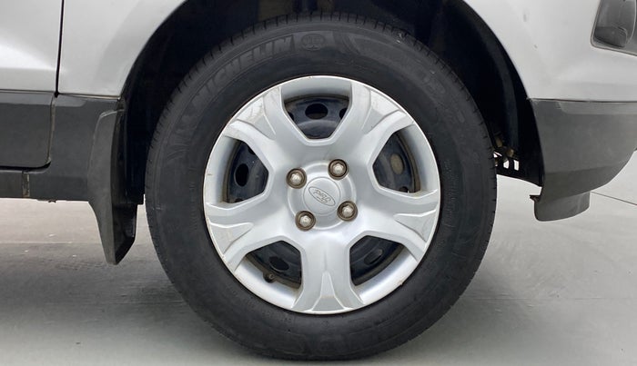 2014 Ford Ecosport 1.5AMBIENTE TI VCT, Petrol, Manual, 85,905 km, Right Front Wheel