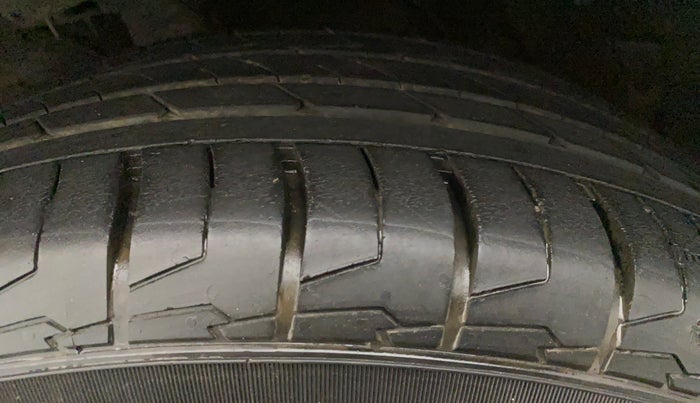 2020 Hyundai Creta SX 1.5 PETROL, Petrol, Manual, 16,496 km, Right Front Tyre Tread